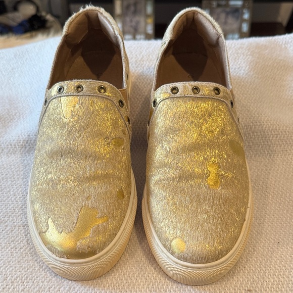 Gold Slip-On Women’s Sneakers in Genuine Calf Leather - Picture 1 of 3